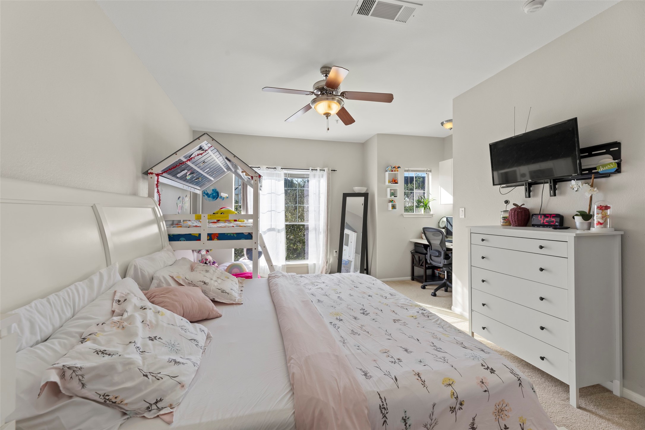 9200 Westheimer Road, Unit 1307 Houston, TX 77063 - Photo 16 of 26