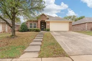 $285,000 | 1002 Hidden Oaks Drive, Burleson, TX 76028