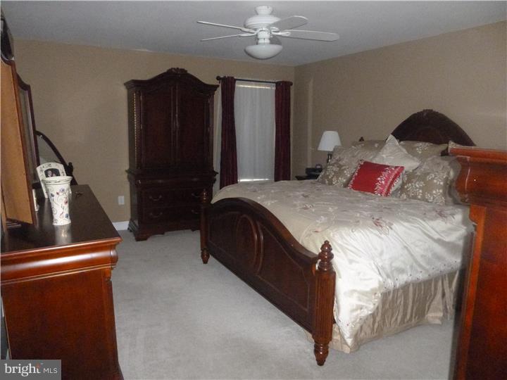 19 Upton Way Sewell, NJ 08080 - Photo 11 of 22 Master Bedroom