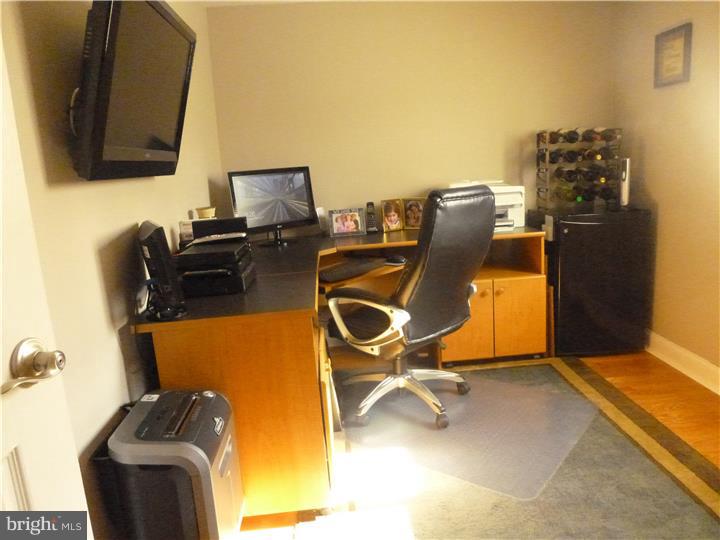 19 Upton Way Sewell, NJ 08080 - Photo 10 of 22 Office / Study