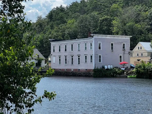 $599,000 | 552 White Mountain Highway, Milton, NH 03851