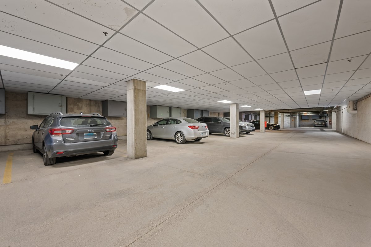 1500 West Monroe Street, Unit 409 Chicago, IL 60607 - Photo 8 of 9