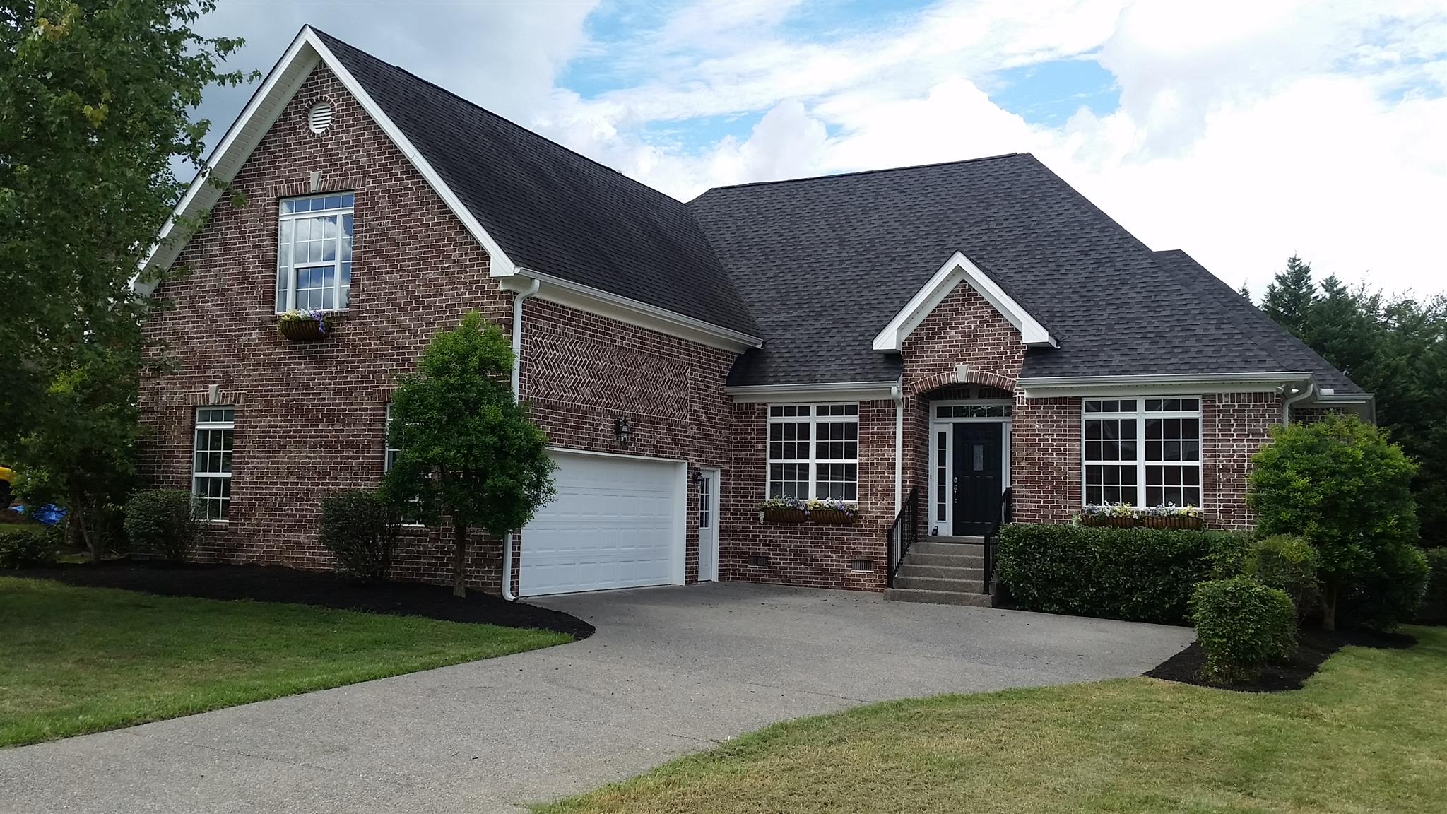1631 Fair House Road Spring Hill, TN 37174 - Photo 2 of 29 front view of a house with a yard