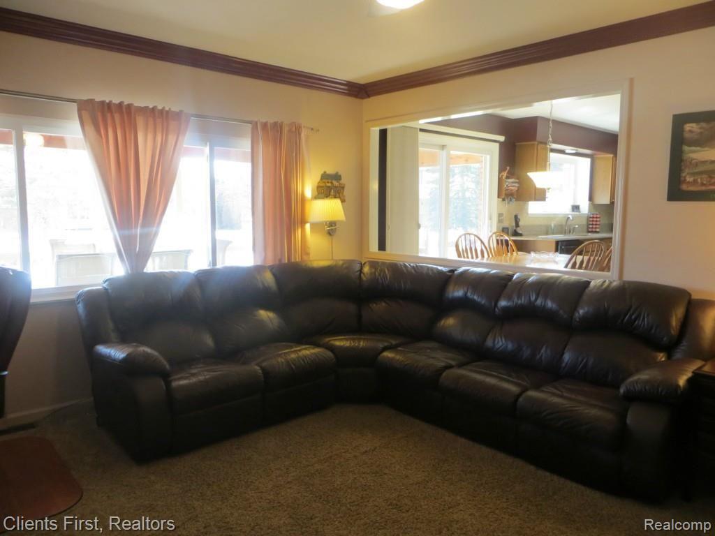 46631 Waddington Road Canton, MI 48187 - Photo 7 of 29 more family room