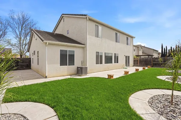 $599,888 | 381 Honeybell Street, Los Banos, CA 93635