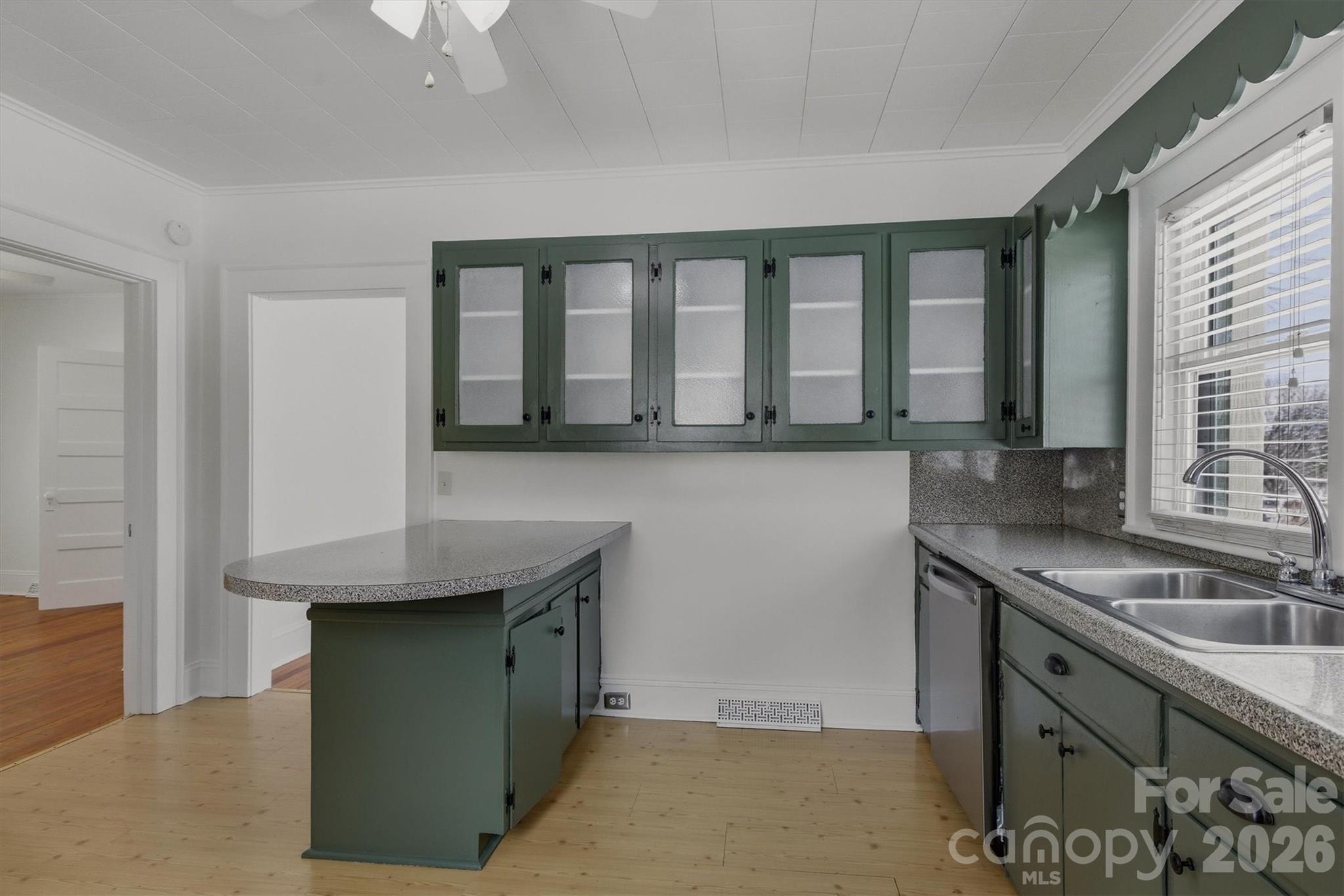 112 Myrtle Street Morganton, NC 28655 - Photo 5 of 16