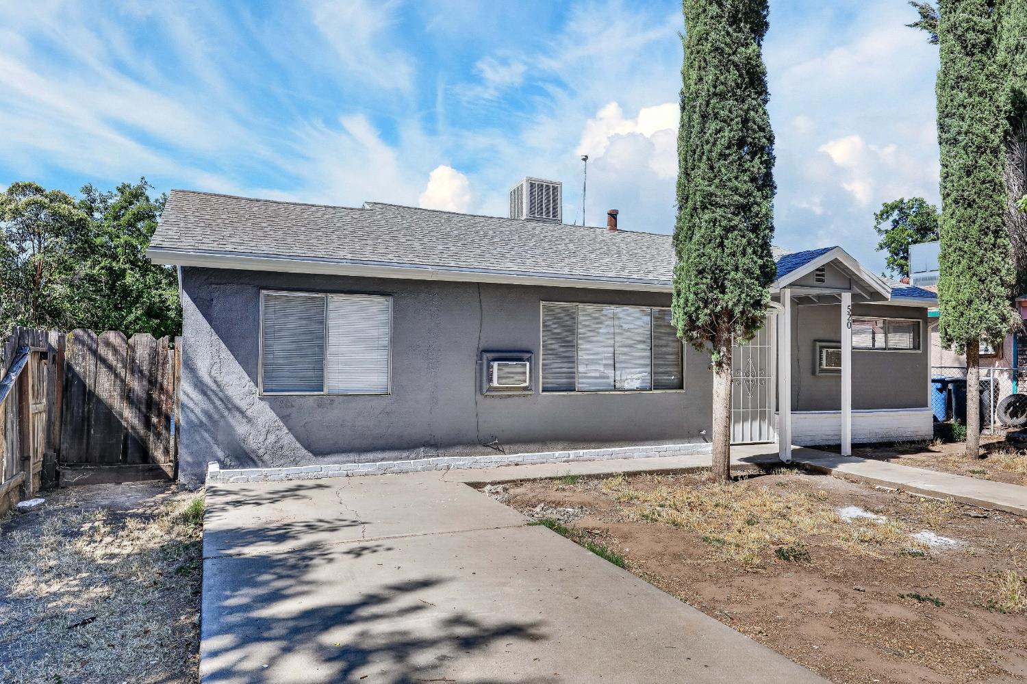 520 West 9th Street Merced, CA 95341 - Photo 3 of 43