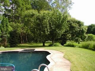 1617 Newark Road Kennett Square, PA 19348 - Photo 3 of 6 Gallery Image 3