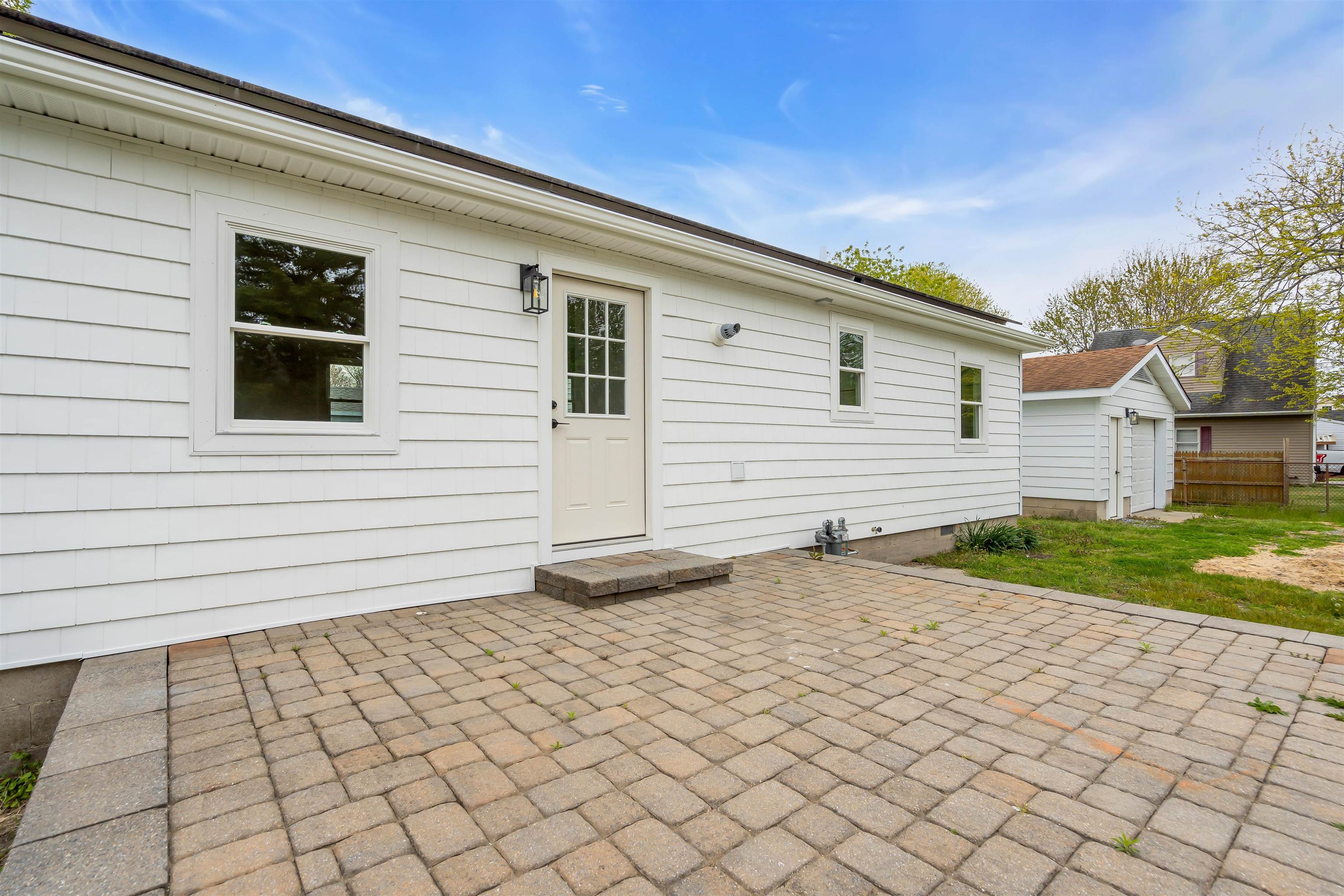 539 Seashore Road Erma, NJ 08204 - Photo 16 of 18 a backyard of a house