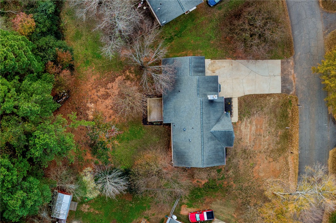 1209 Westgate Road Anderson, SC 29626 - Photo 7 of 40 Gallery Image 7