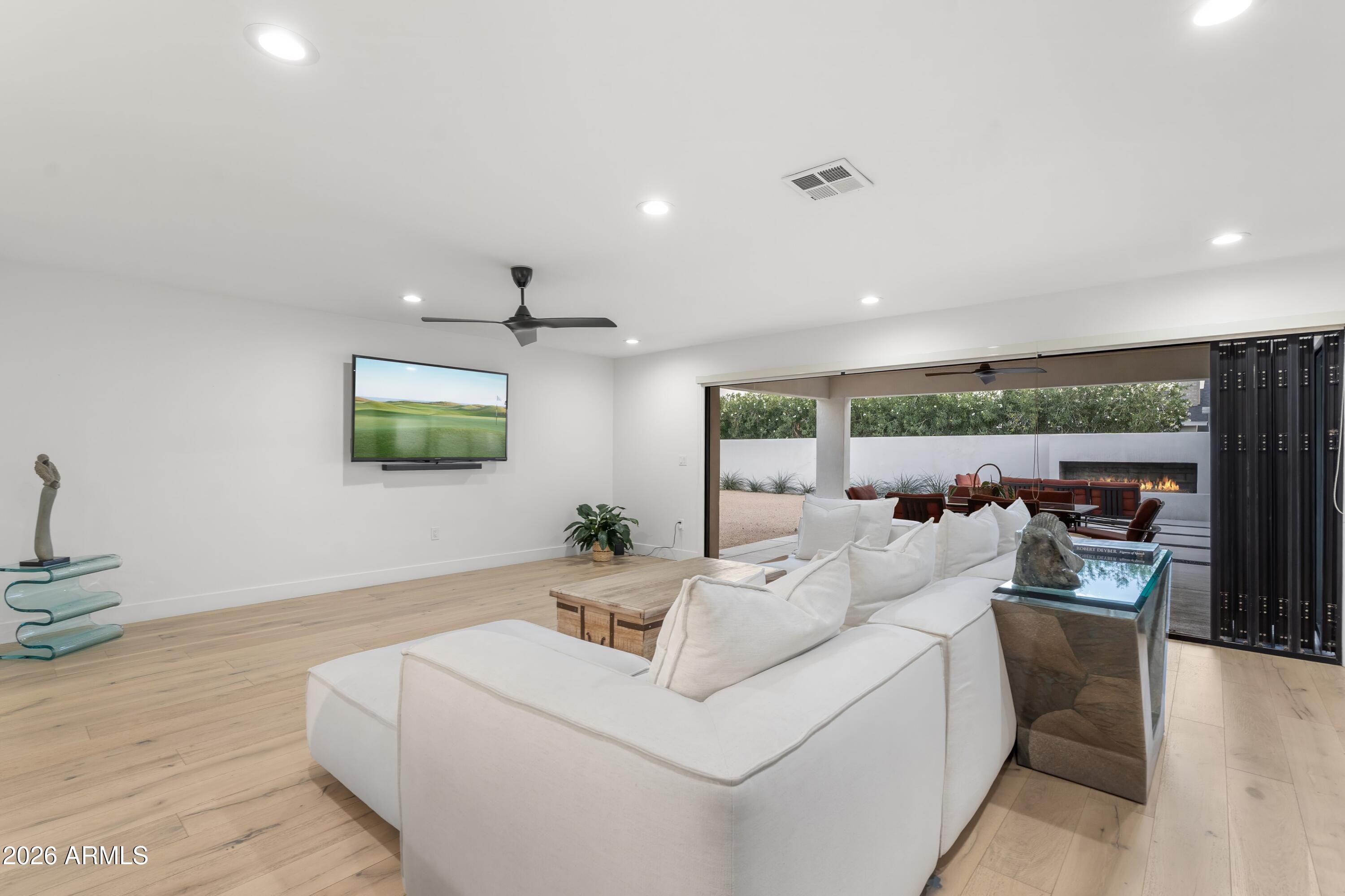 4639 East Osborn Road Phoenix, AZ 85018 - Photo 15 of 58 030_Living Room