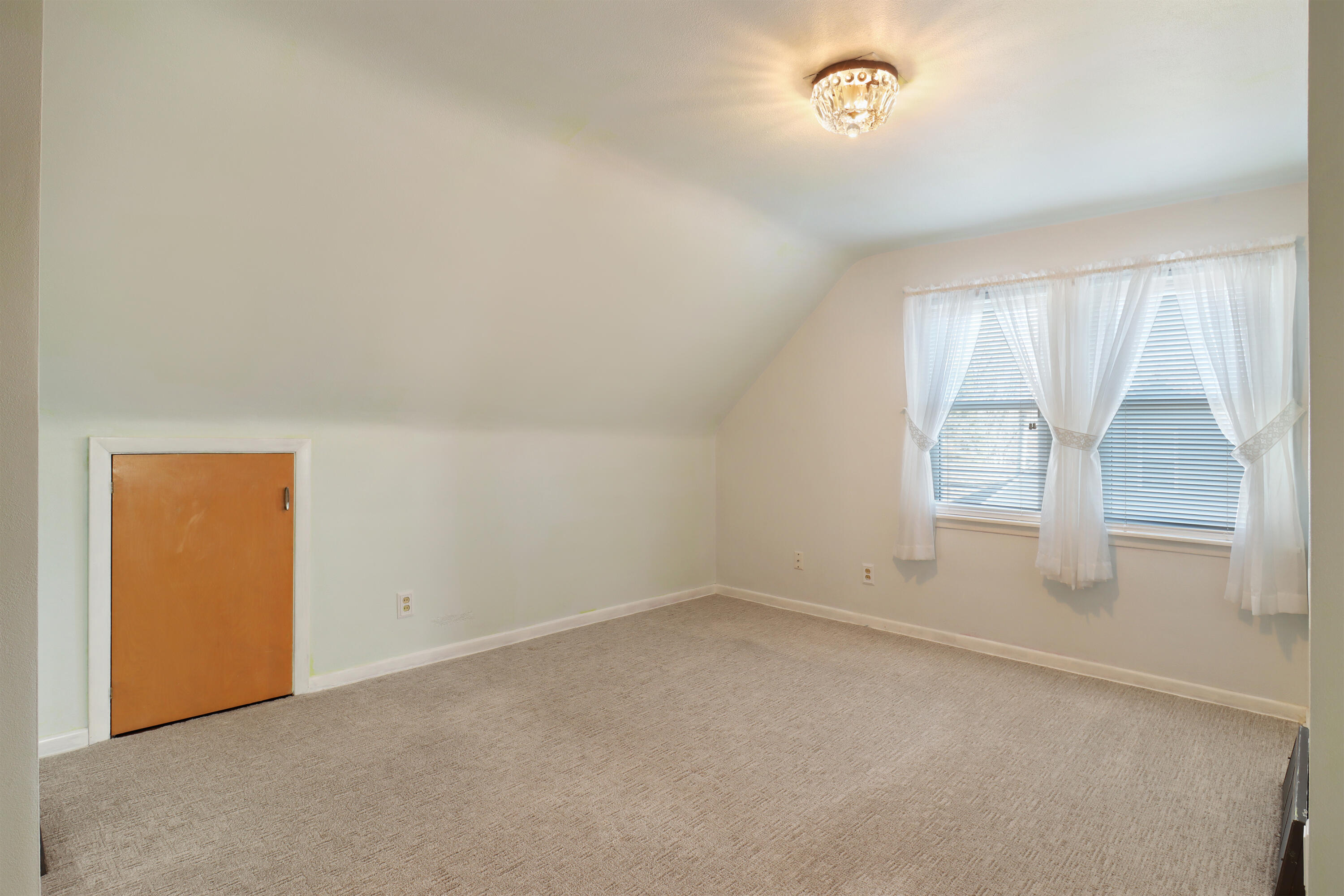 4320 Wilson Road Kenosha, WI 53142 - Photo 17 of 33 Primary Bedroom View 2