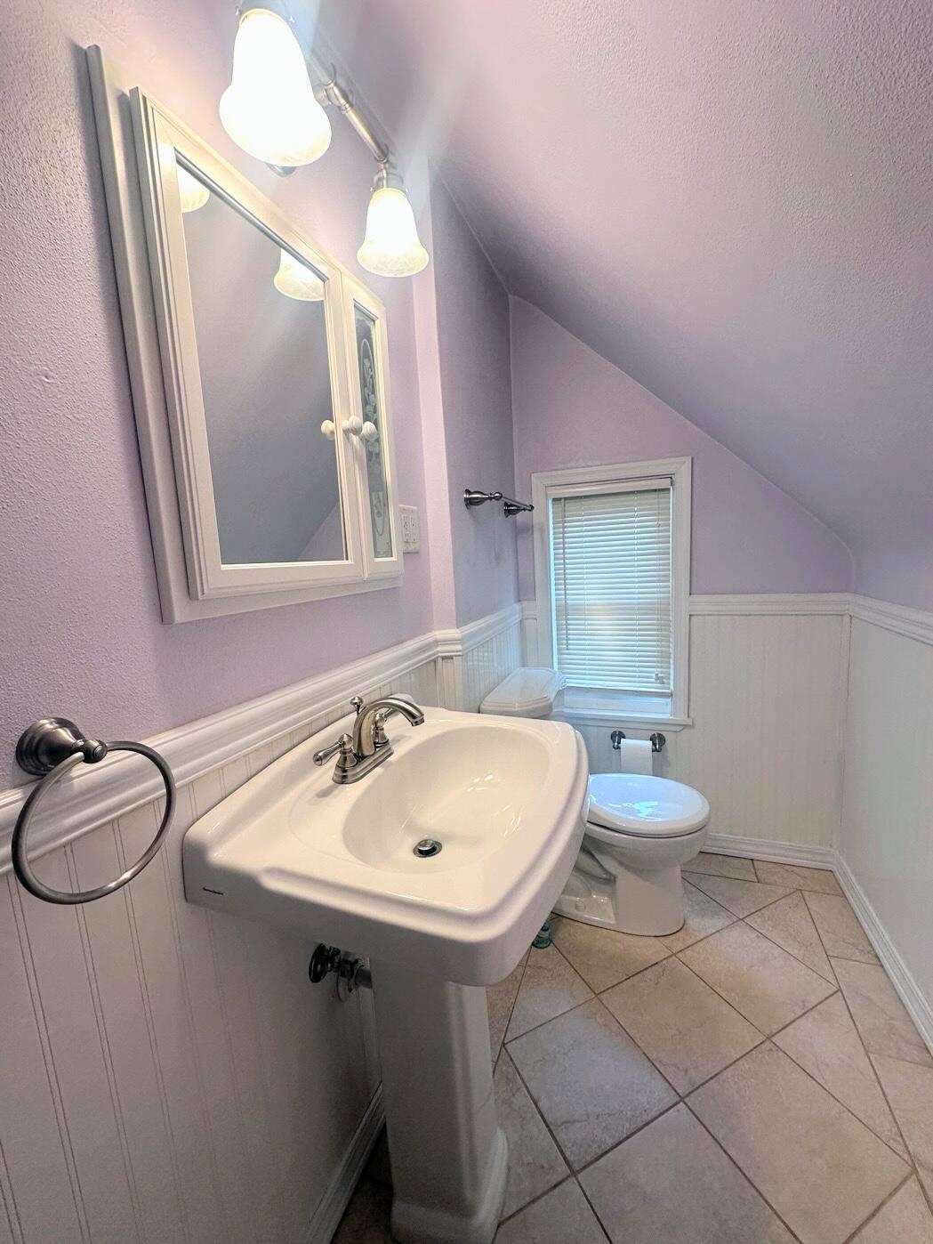 4320 Wilson Road Kenosha, WI 53142 - Photo 18 of 33 Primary Half Bath