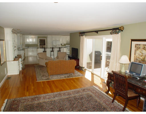 10 Wescott Road Andover, MA 01810 - Photo 11 of 25 Gallery Image 11