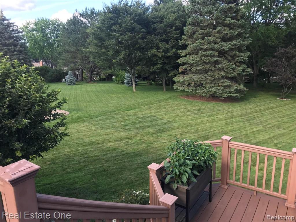 451 Lake Forest Road Rochester Hills, MI 48309 - Photo 92 of 97