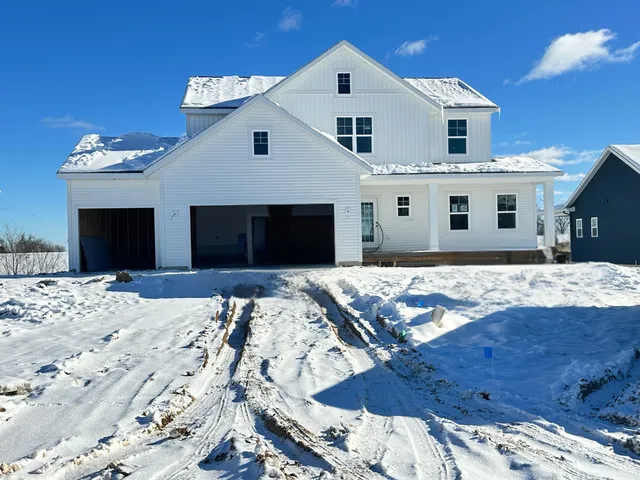 $589,900 | 8316 Bauer Rdg Avenue, Jenison, MI 49428