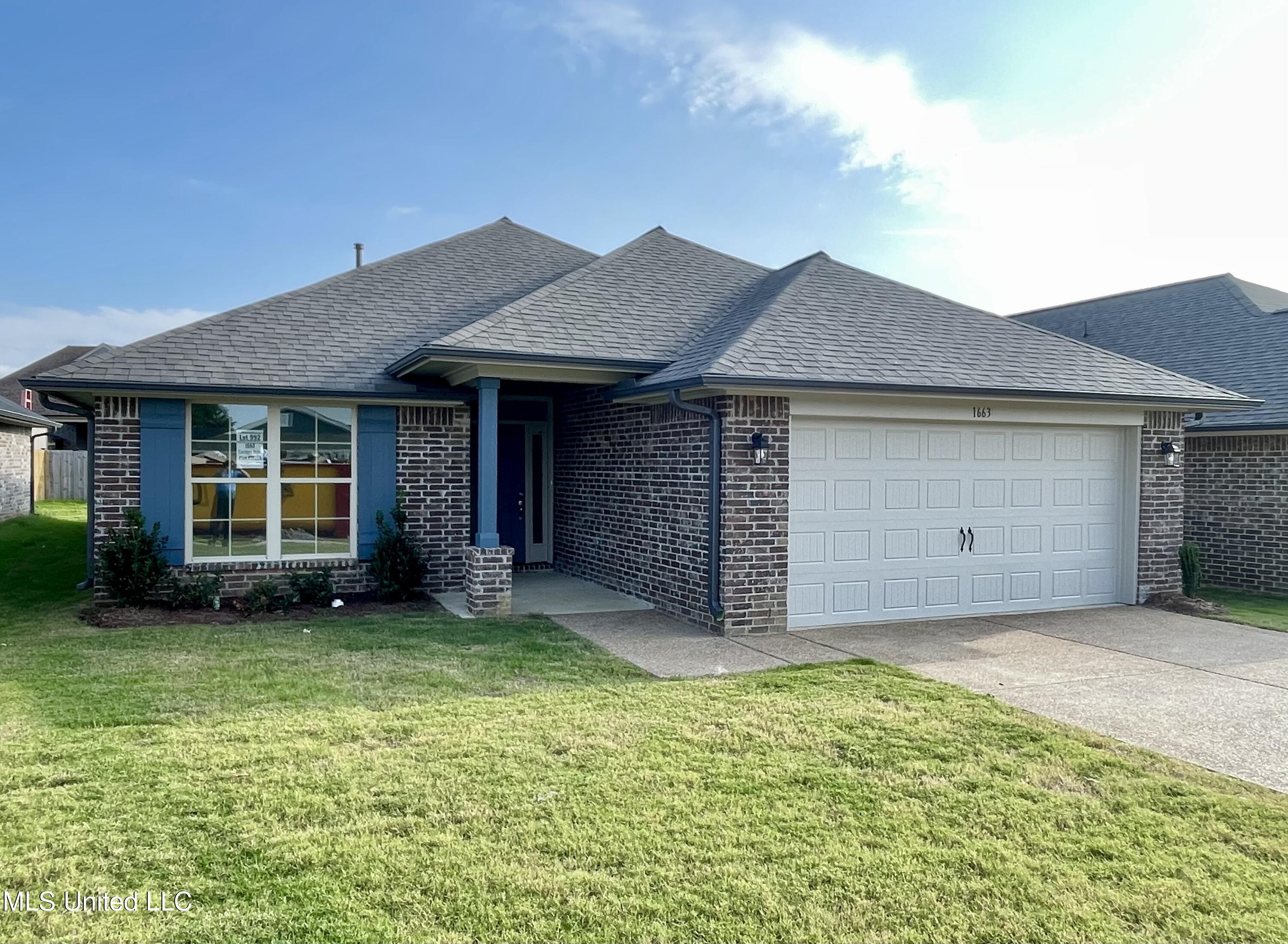 1663 Cambria Drive Southaven, MS 38671 - Photo 1 of 13 D5F82E87-9509-4055-ADFD-2041AE5974FB