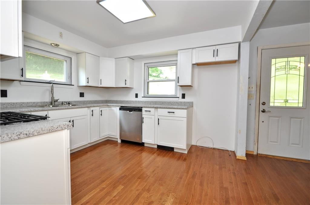 380 Boston Hollow Road Elizabeth, PA 15037 - Photo 4 of 40 Gallery Image 4