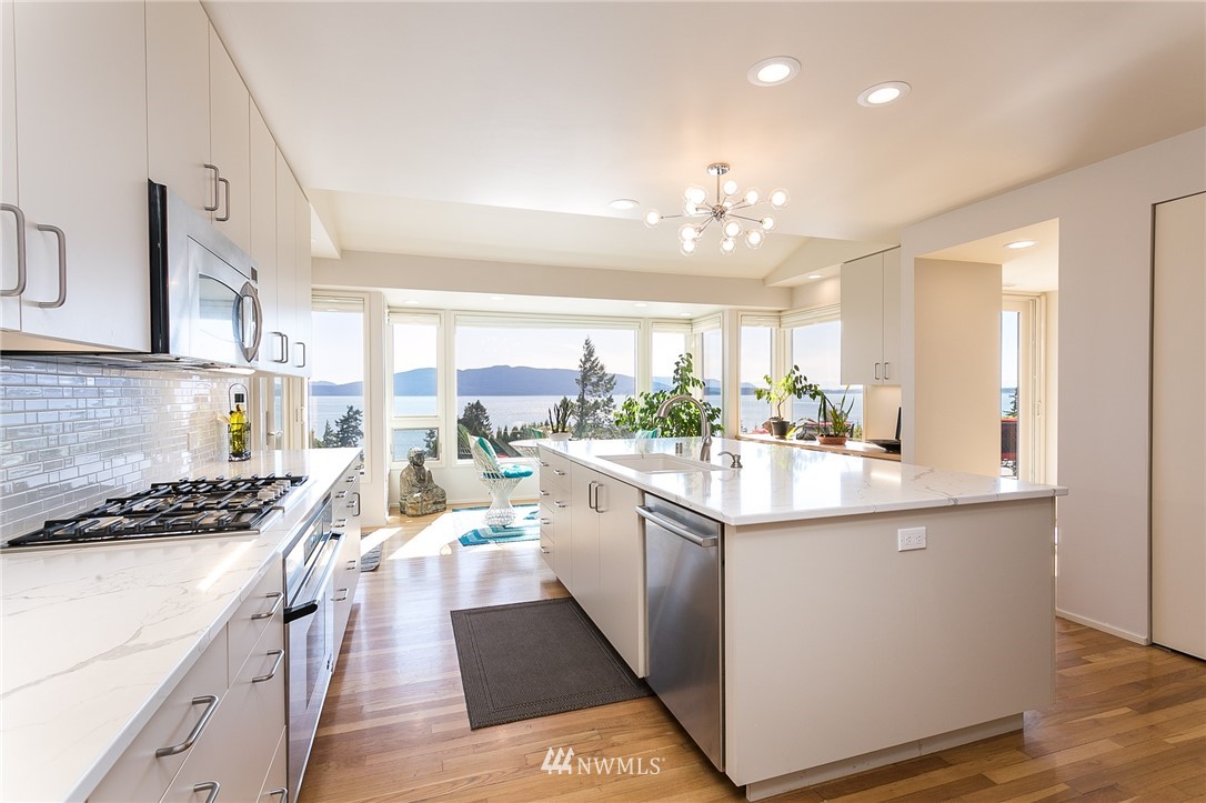 294 Briar Road Bellingham, WA 98225 - Photo 14 of 35