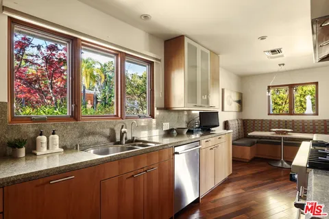 $3,489,000 | 8410 Edwin Drive, Los Angeles, CA 90046