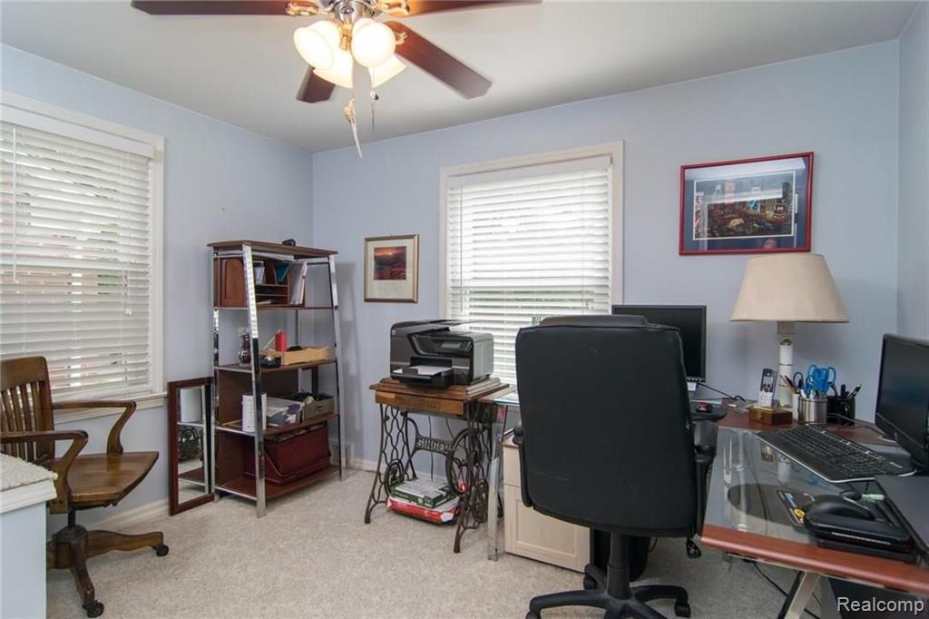 1732 Prestwick Road Grosse Pointe Woods, MI 48236 - Photo 25 of 41