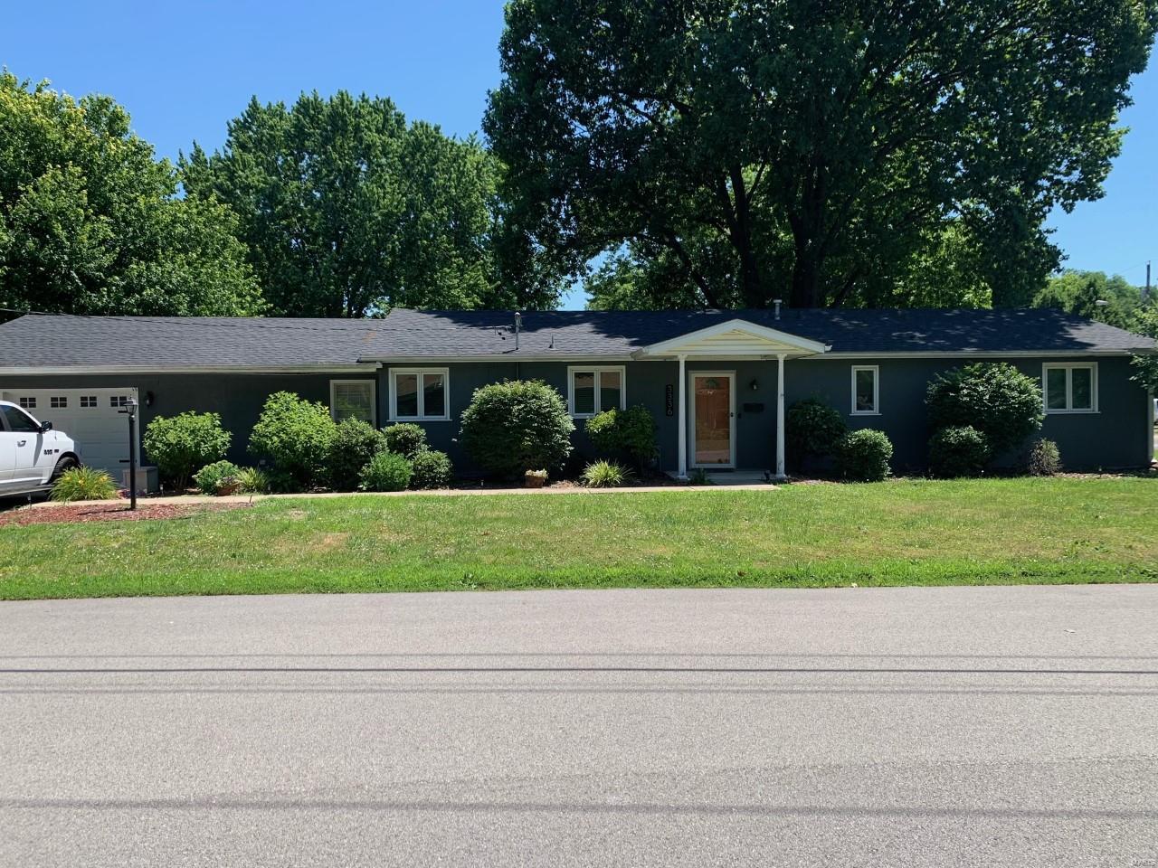 3336 Johnson Road Granite City, IL 62040 - Photo 1 of 2 Gallery Image 1