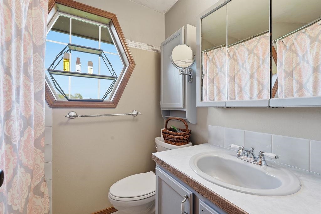 21913 North Meadowview Drive Colbert, WA 99005 - Photo 16 of 50