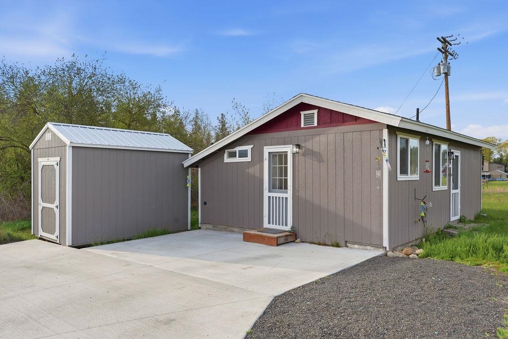 21913 North Meadowview Drive Colbert, WA 99005 - Photo 34 of 50