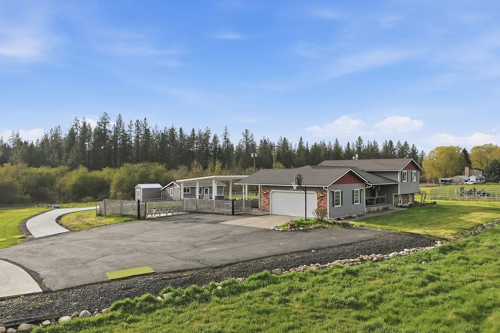 21913 North Meadowview Drive Colbert, WA 99005 - Photo 7 of 50