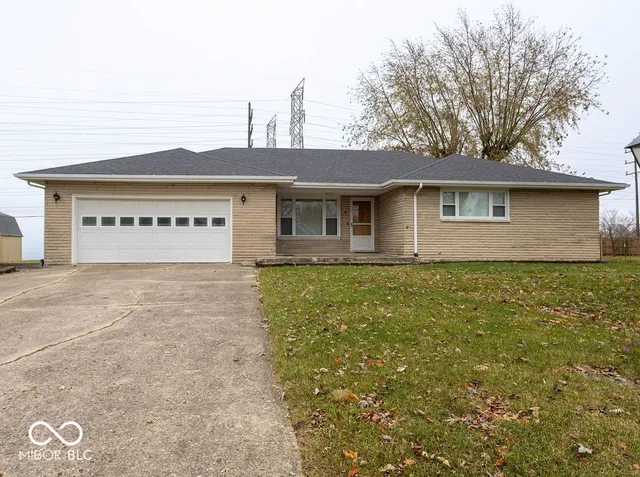 $225,000 | 2706 Maple Drive, New Castle, IN 47362