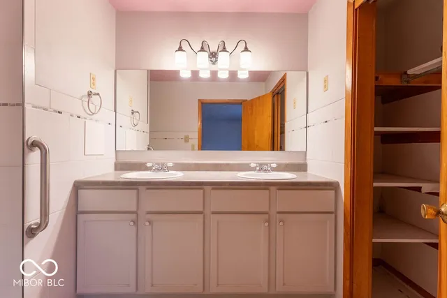 $225,000 | 2706 Maple Drive, New Castle, IN 47362