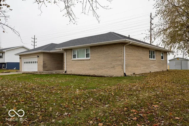 $225,000 | 2706 Maple Drive, New Castle, IN 47362