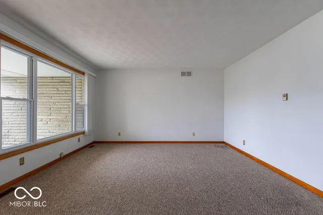 $225,000 | 2706 Maple Drive, New Castle, IN 47362