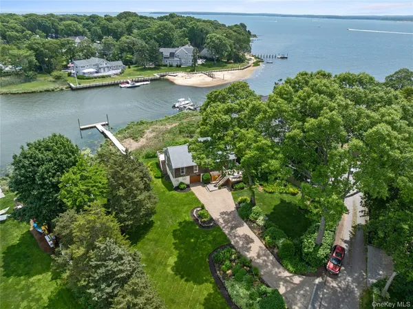 $1,650,000 | Undisclosed Address, Aquebogue, NY 11901