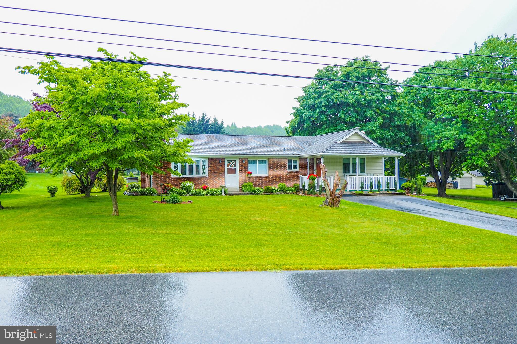 2739 Manchester Road Westminster, MD 21157 - Photo 10 of 43 Front yard and exterior