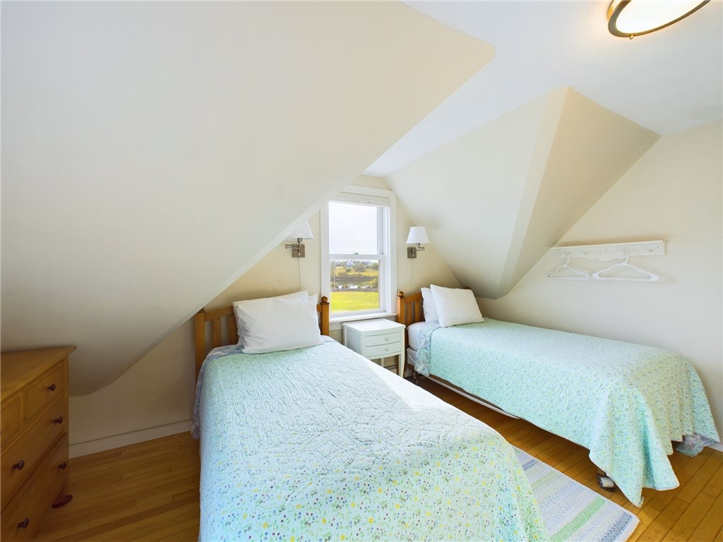 1087 Lakeside Drive Block Island, RI 02807 - Photo 21 of 33