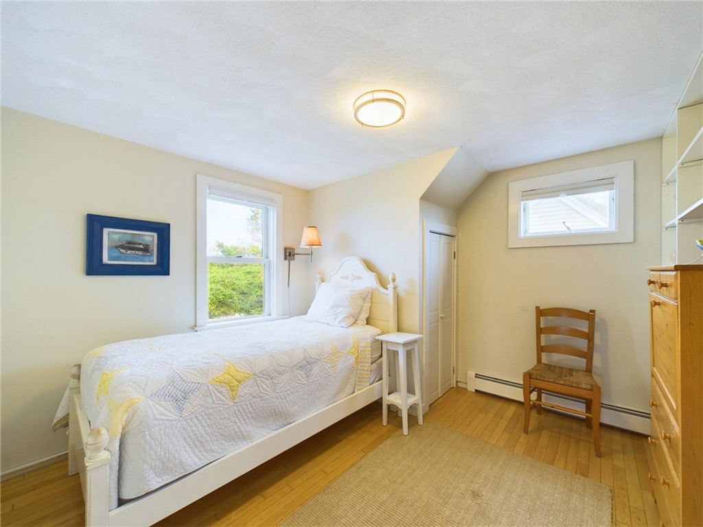 1087 Lakeside Drive Block Island, RI 02807 - Photo 22 of 33