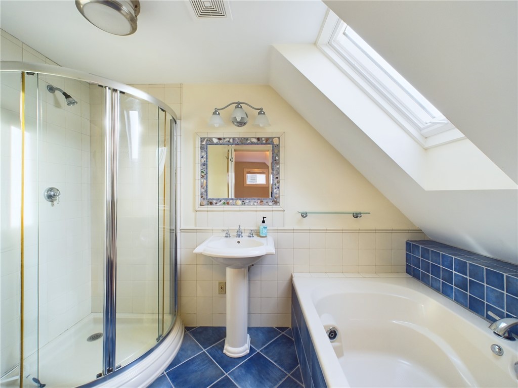 1087 Lakeside Drive Block Island, RI 02807 - Photo 28 of 33