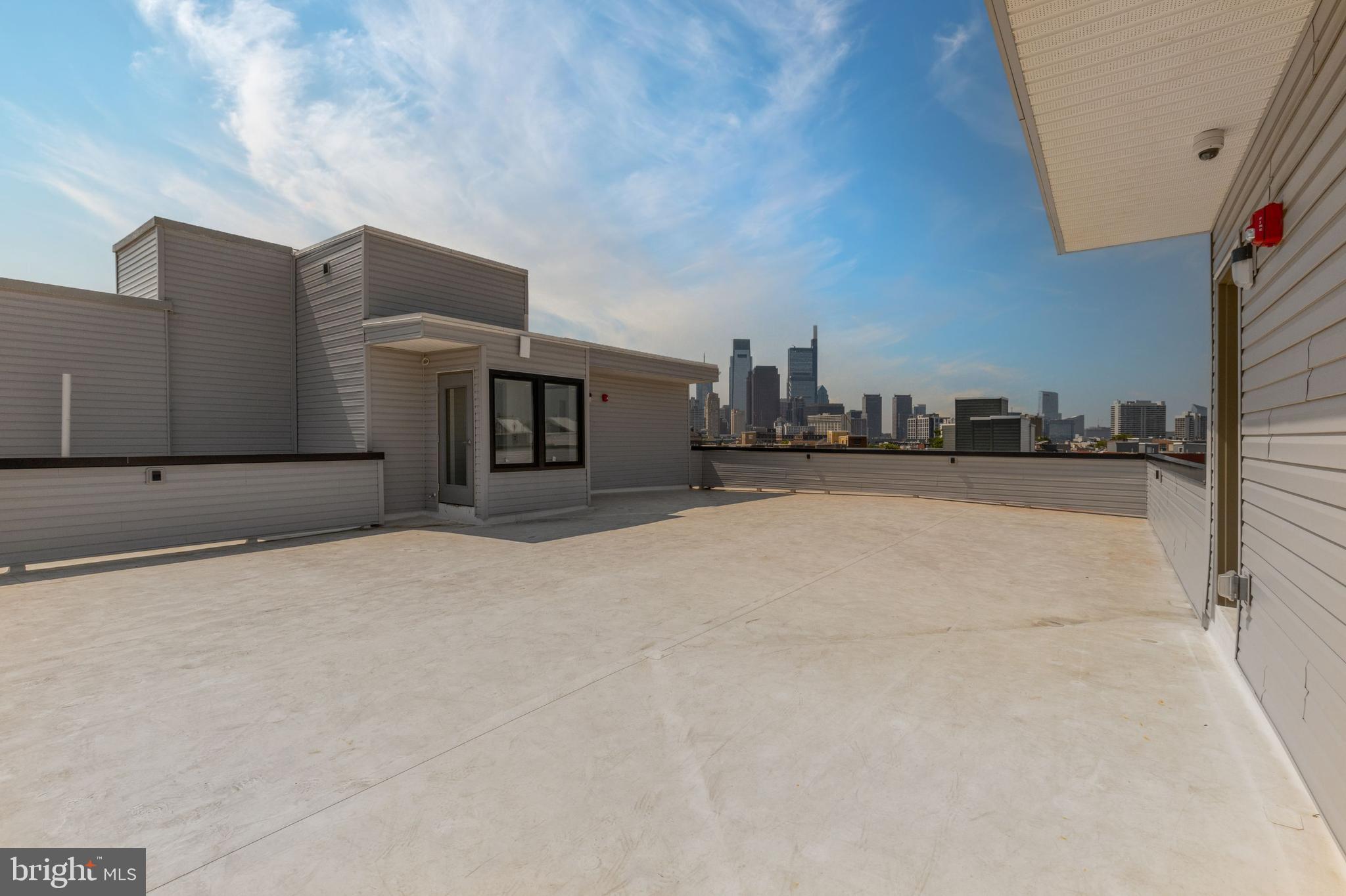 1519 Ridge Avenue, Unit 503 Philadelphia, PA 19130 - Photo 9 of 40 a big room with closet