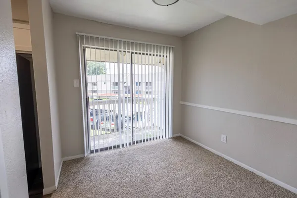 $1,264 | 15100 Golden Eagle Drive, Unit 1003, Humble, TX 77396