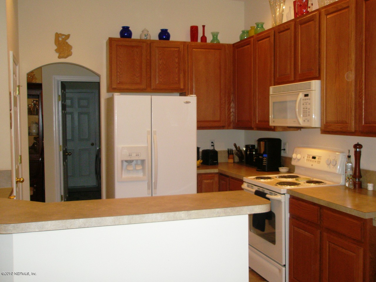 1611 Lockend Road Jacksonville, FL 32221 - Photo 4 of 24 Fully-Equipped Kitchen