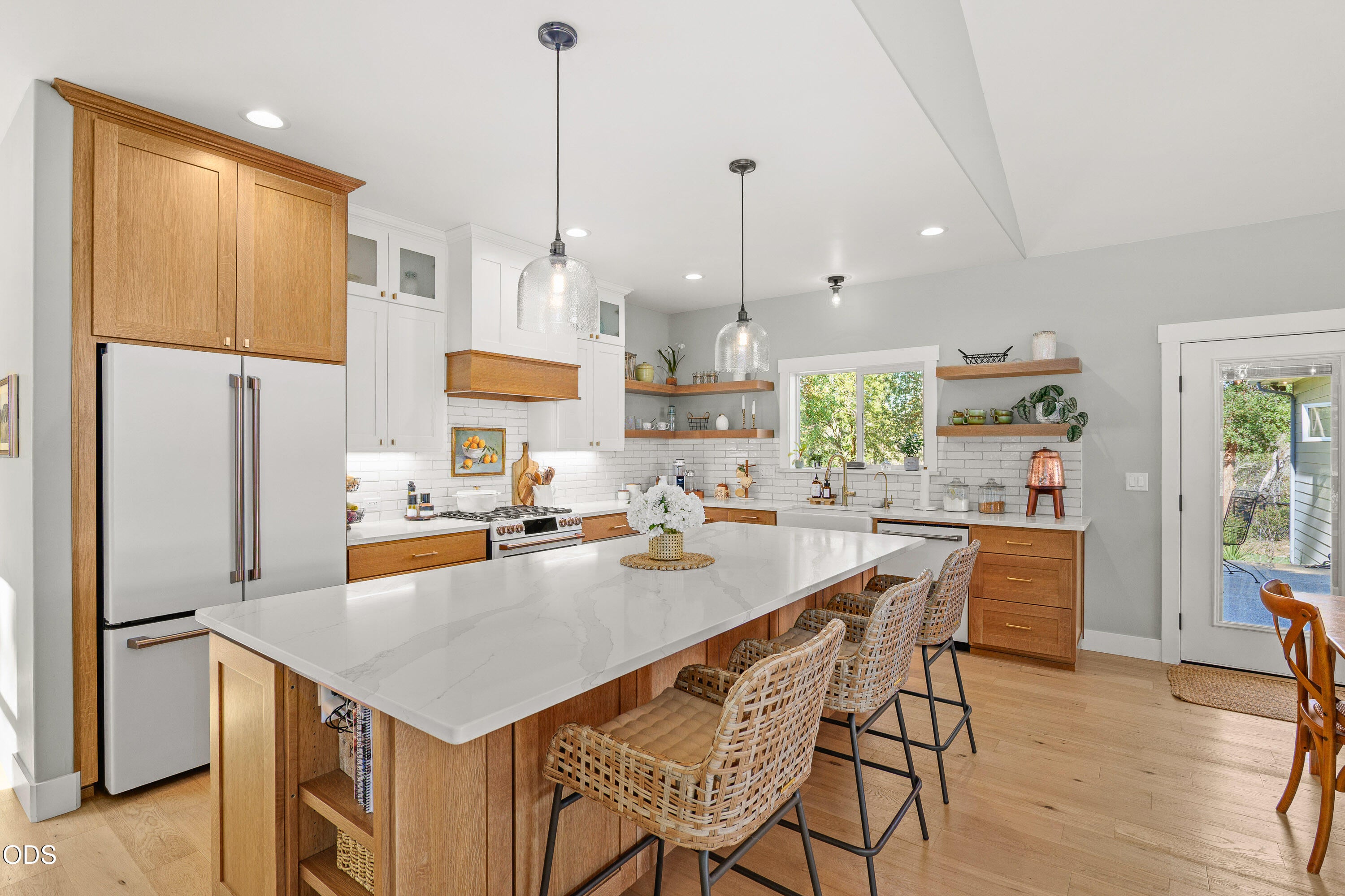 145 Lomas Road Jacksonville, OR 97530 - Photo 11 of 57 Gallery Image 11