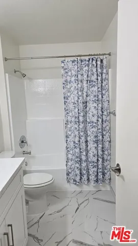 $2,850 | 330 Cameron Place, Unit 10, Glendale, CA 91207