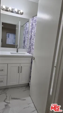 $2,850 | 330 Cameron Place, Unit 10, Glendale, CA 91207