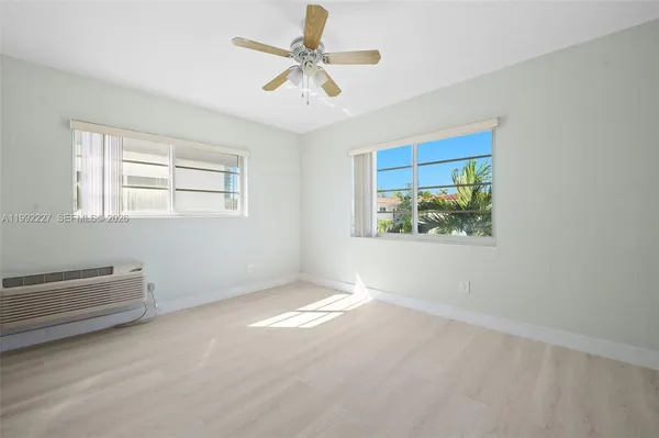 $1,925 | 7315 Byron Avenue, Unit 10, Miami Beach, FL 33141