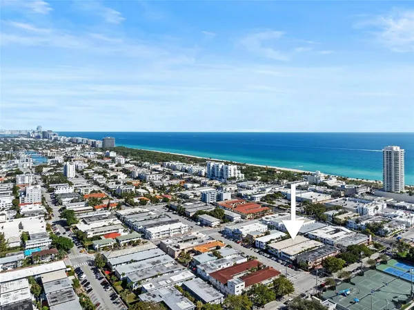 $1,925 | 7315 Byron Avenue, Unit 10, Miami Beach, FL 33141