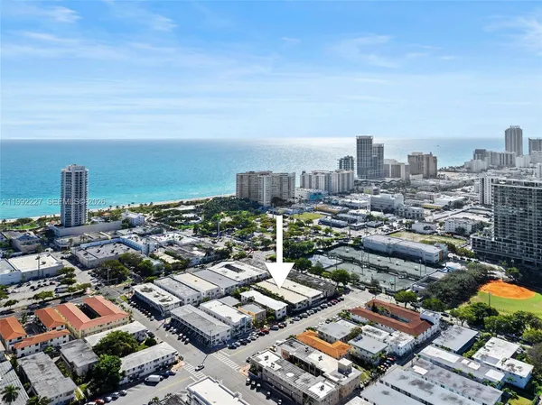 $1,925 | 7315 Byron Avenue, Unit 10, Miami Beach, FL 33141