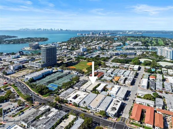 $1,925 | 7315 Byron Avenue, Unit 10, Miami Beach, FL 33141