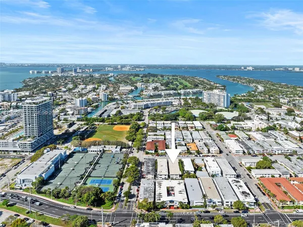$1,925 | 7315 Byron Avenue, Unit 10, Miami Beach, FL 33141