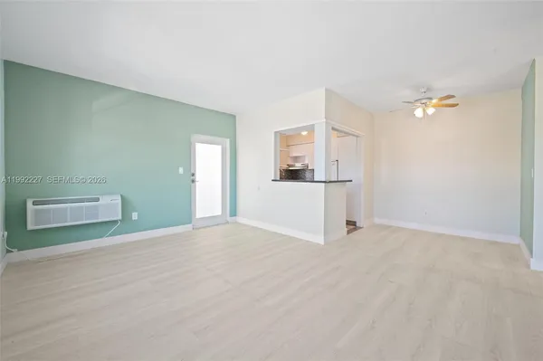 $1,925 | 7315 Byron Avenue, Unit 10, Miami Beach, FL 33141